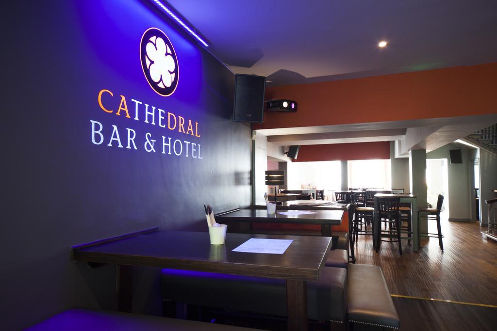 The Cathedral Hotel Salisbury Exterior foto